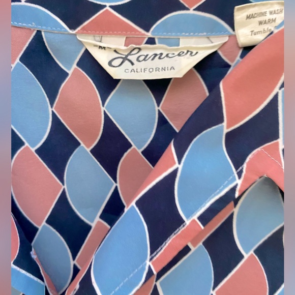 Men’s Vintage party shirt EUC - Picture 3 of 4